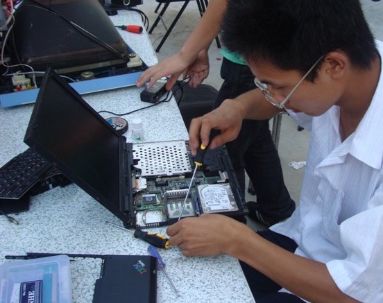 武汉青山区专业电脑维修与上门服务指南 明飞电脑，您身边的计算机专家